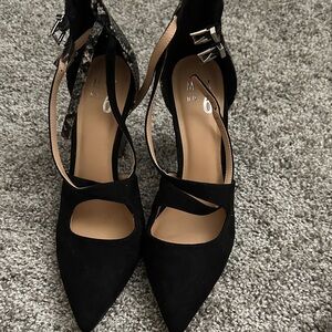 Mix No. 6 Black Women's Heels with Buckle Detail